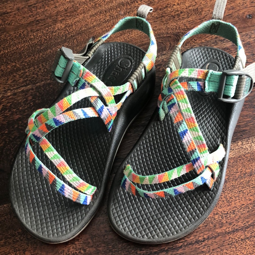 Chaco Sandals Girls Size 1 in Excellent Condition